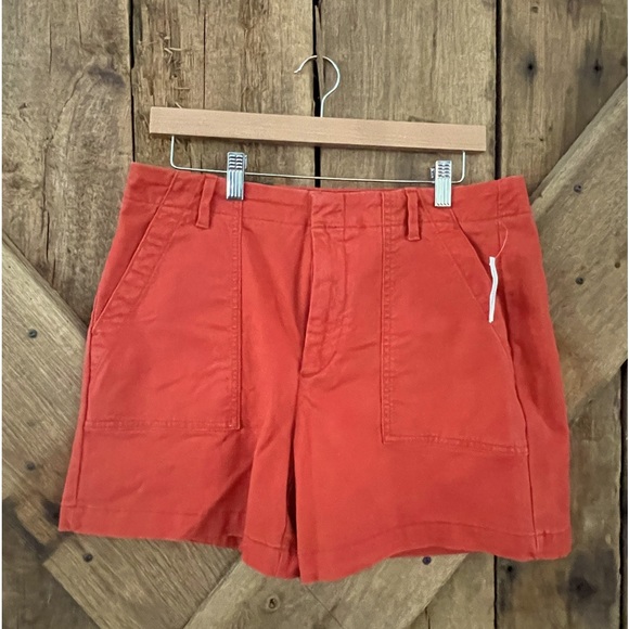 Banana Republic Pants - BANANA REPUBLIC WOMEN’S CHINO SHORTS